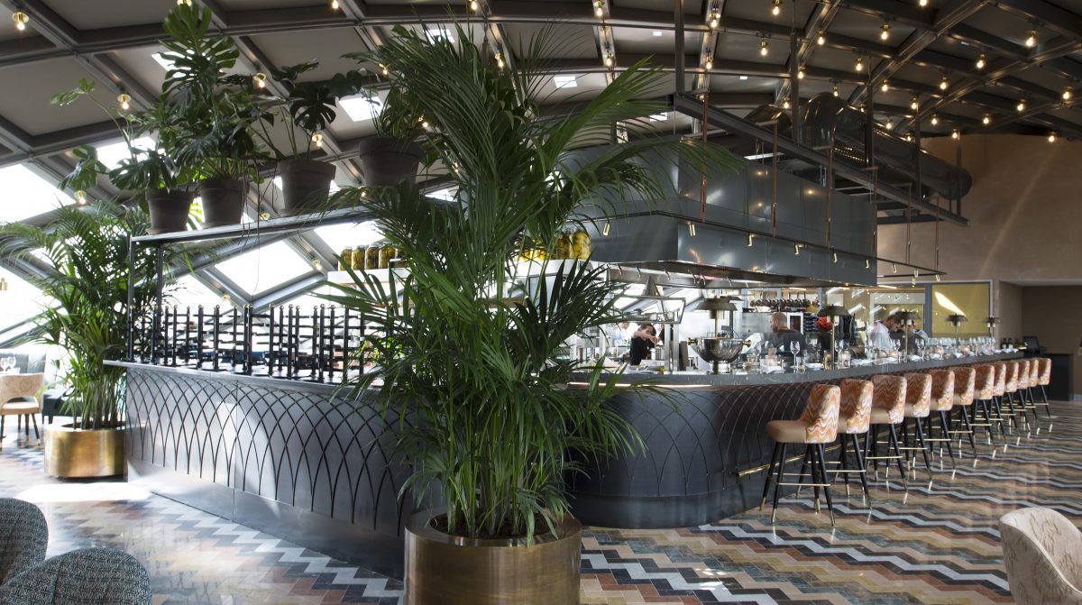 Grillo Hudson’s Bay Amsterdam Restaurant Nacarat Ron Blaauw marmer vloer en bar